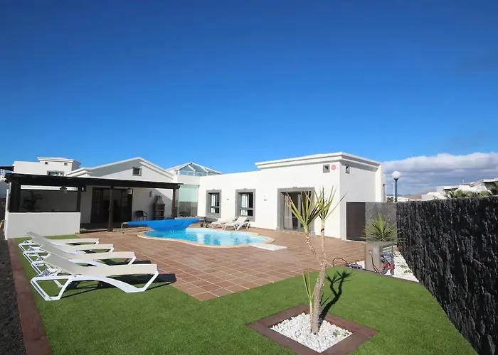 Sea Whisper Lanzarote - Faro Park 204 Villa *