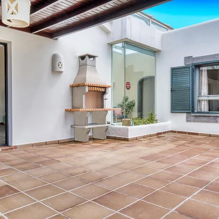 Sea Whisper Lanzarote - Faro Park 204 Villa *